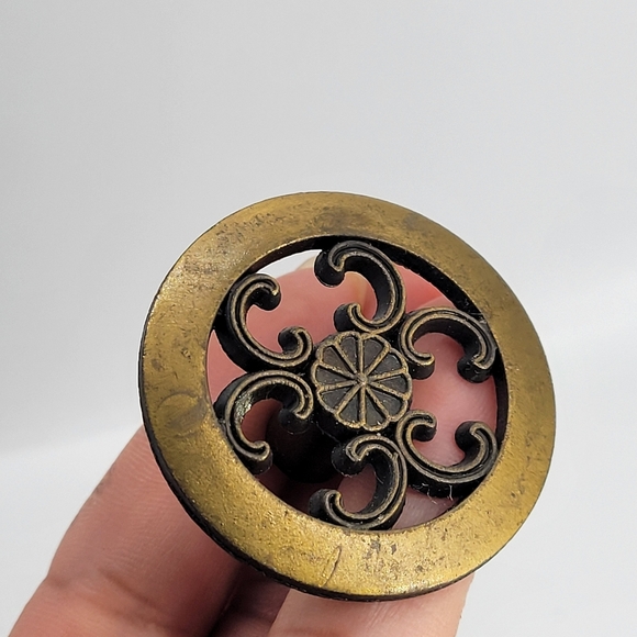 Vintage Lot of 9 Mixed Knobs Gold Tone Round Screws Allison Drawers Metal Round - Picture 6 of 11